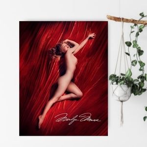 Marilyn Monroe Red Silk Sheets Print Framed 11x17